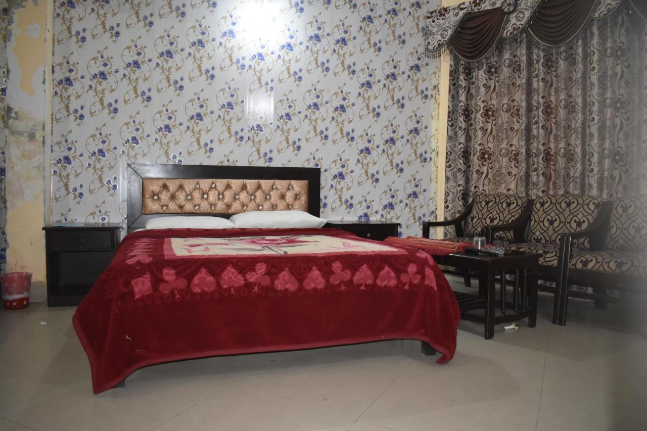 Hotel Sky Inn Rawalpindi Bagian luar foto