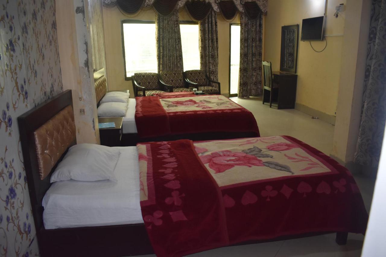 Hotel Sky Inn Rawalpindi Bagian luar foto